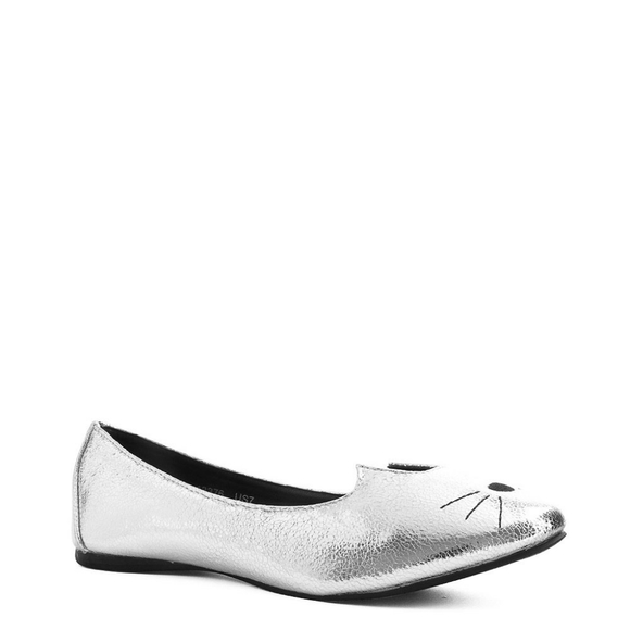 T.U.K Shoes - NIB Rare TUK Sophistakitty Silver Cat Flats Sz 7